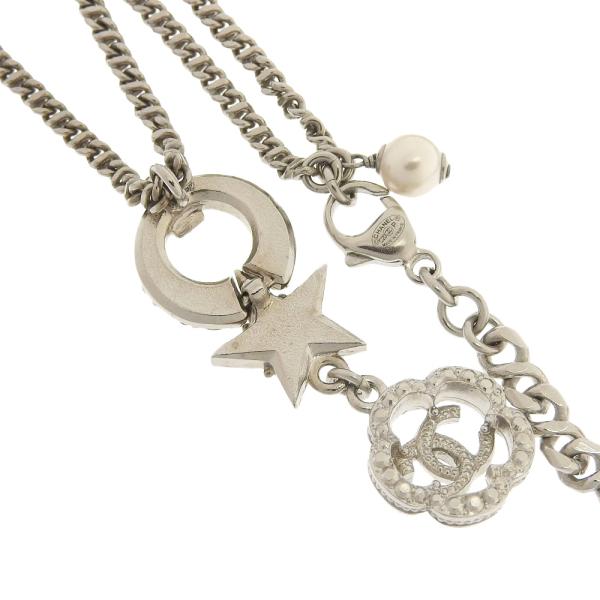 Chanel CC Rhinestone Star Pendant Necklace Metal Necklace in Excellent condition