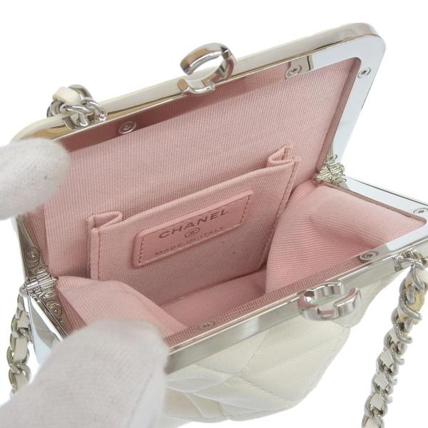 Chanel Quilted Leather Clasp Clutch Shoulder Bag Leather Shoulder Bag in Excellent condition